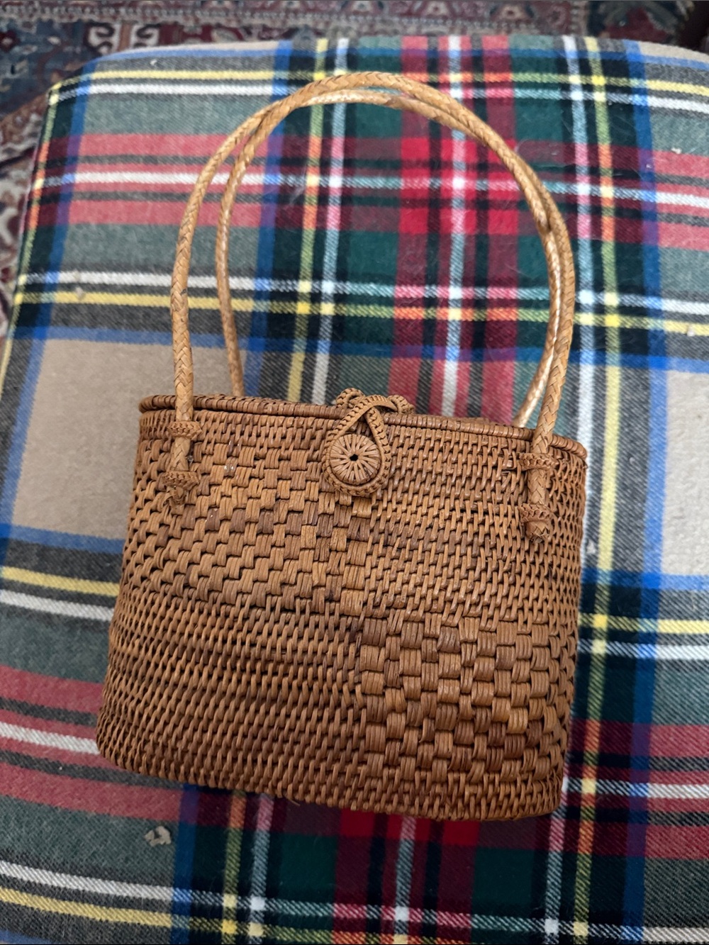 TLC Nantucket Type Handwoven Brown Rattan Shoulder Bag